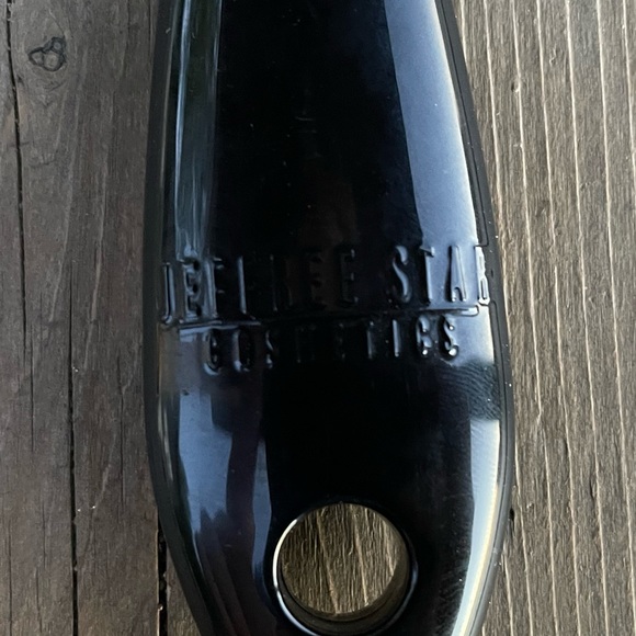 Jeffree Star Cosmetics Black on Black Star Shaped Hand Mirror - Picture 4 of 10